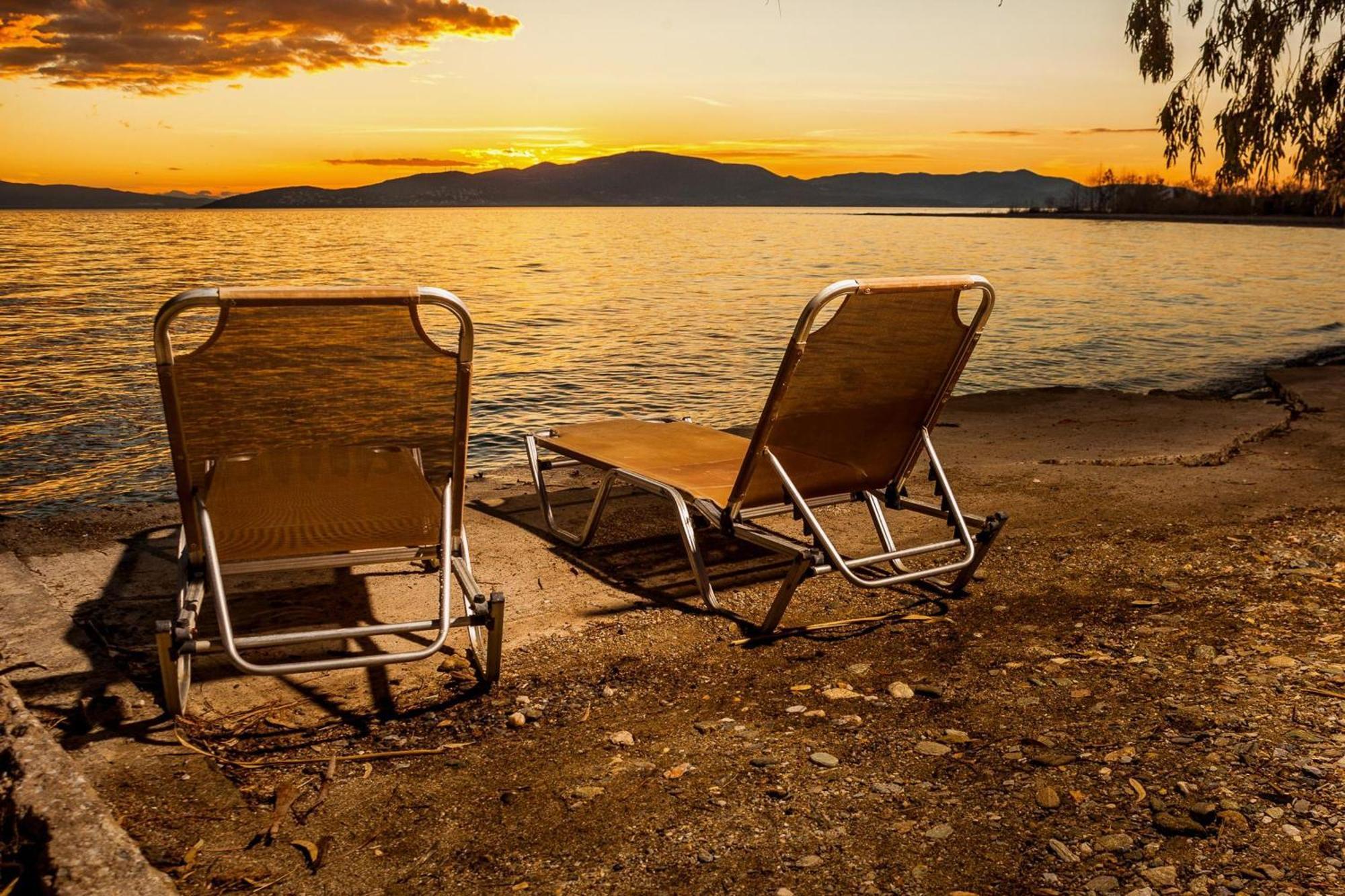 Karnagio Seafront In Agria Villa Káto Lekhónia Exteriör bild